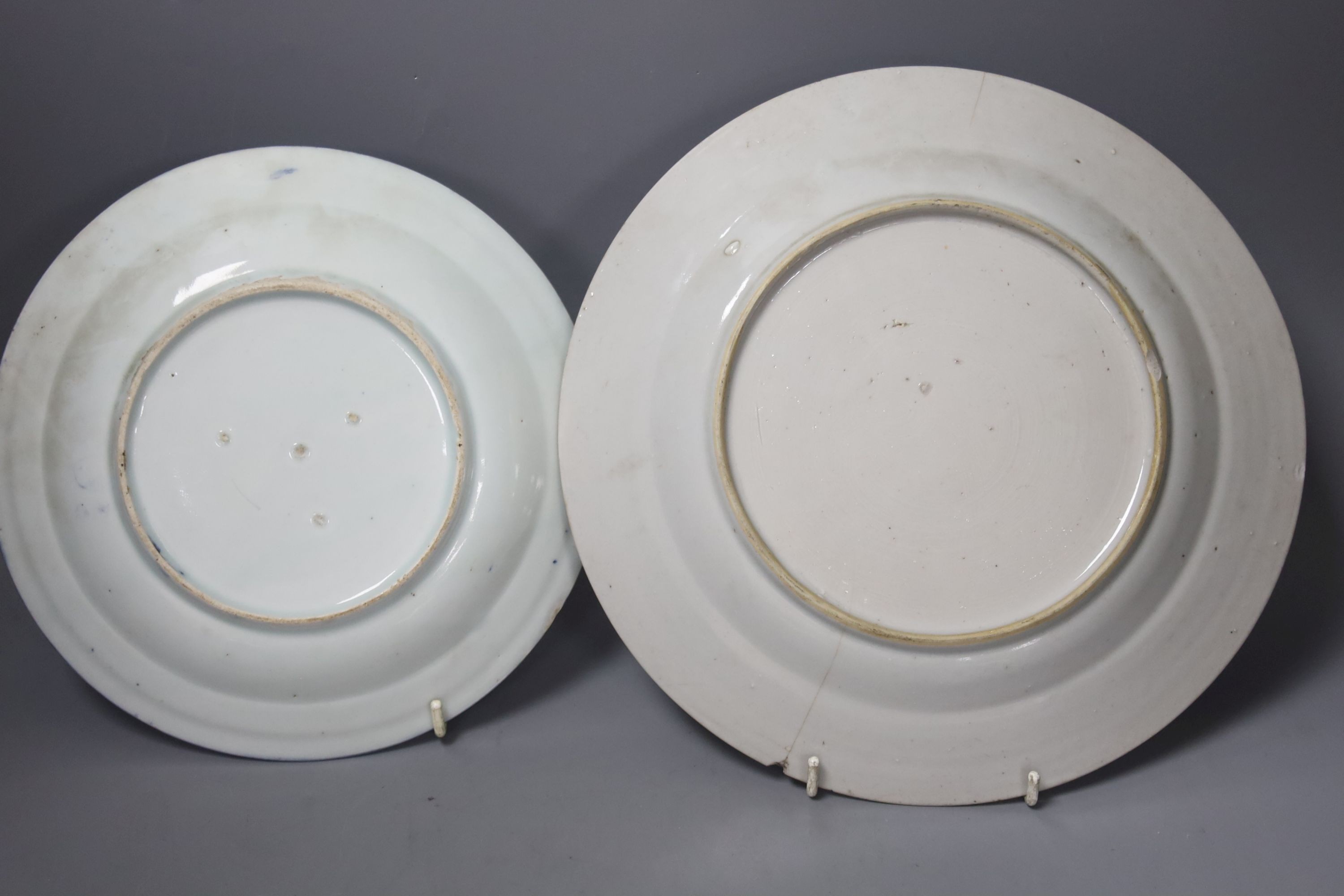 A group of Chinese porcelain plates and a jar, 18th/19th century and an 18th century Japanese Arita blue and white plate, 21.5cm